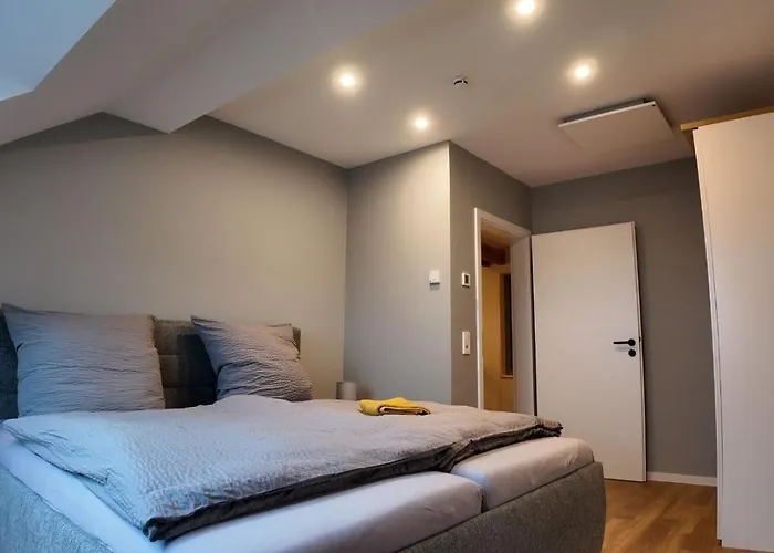 Hillrichshof * 纽哈灵吉塞尔